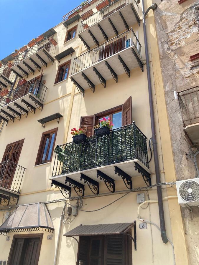 Apartament La Lumaca Kalsa Palermo Exterior photo